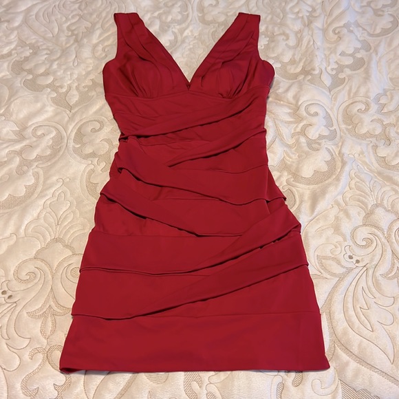 Emerald Sundae Dresses Nwot Emerald Sundae Sleeveless Ruched Red